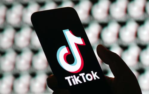 Tiktok Retro Family Technology Videos, Nostalgic Innovation 
