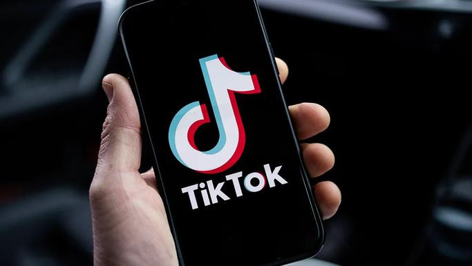 Tiktok Retro Family Technology Videos, Nostalgic Innovation 
